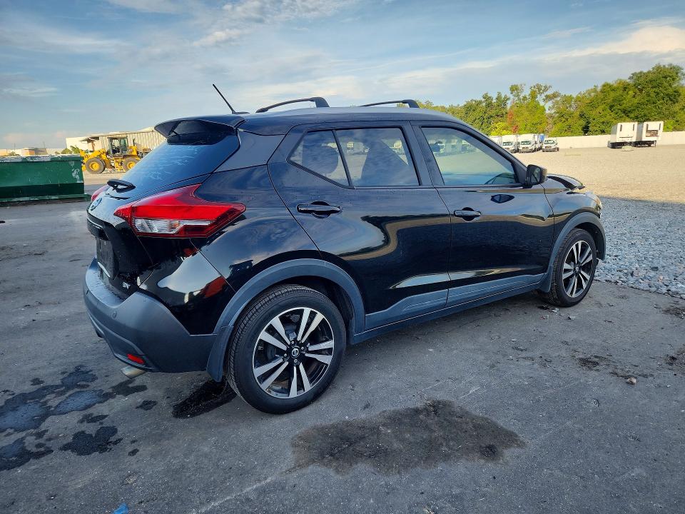 Продажа на аукционе авто 2018 Nissan Kicks, vin: 3N1CP5CU8JL522290, номер лота: 63547786