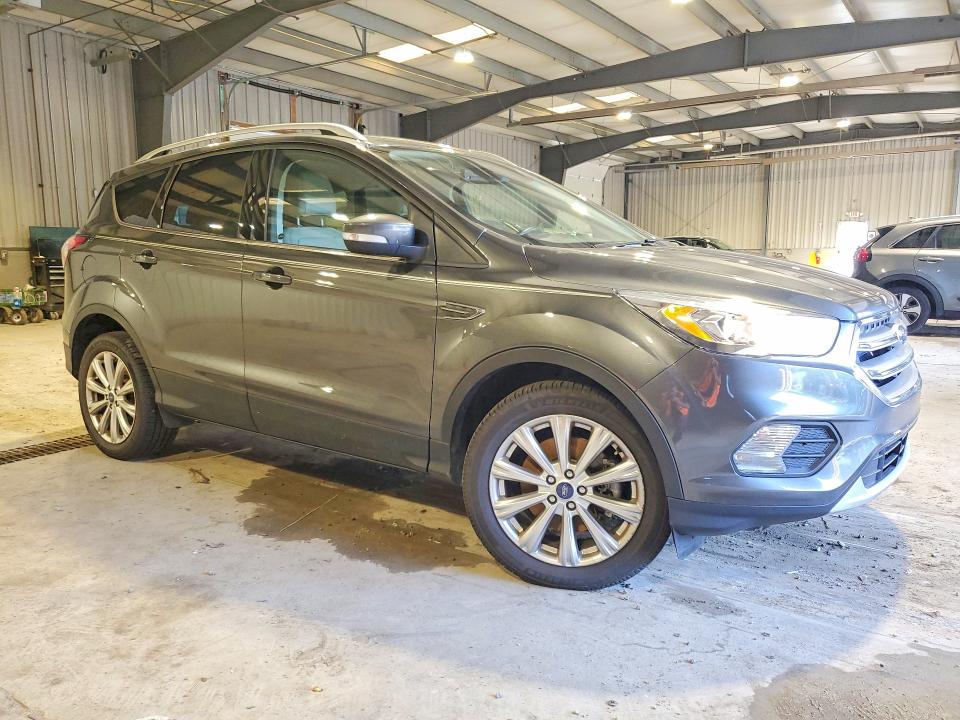 Продаж на аукціоні авто 2017 Ford Escape, vin: 1FMCU9J97HUB40212, номер лоту: 65452196