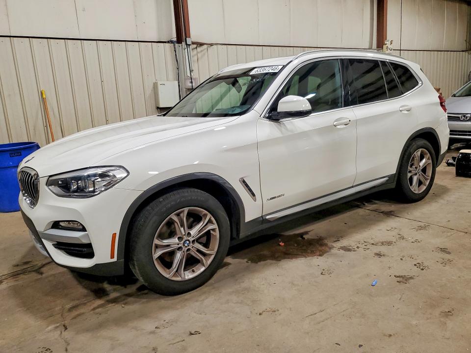 63367246 :رقم المزاد ، 5UXTR9C50JLC81801 vin ، 2018 Bmw X3 مزاد بيع