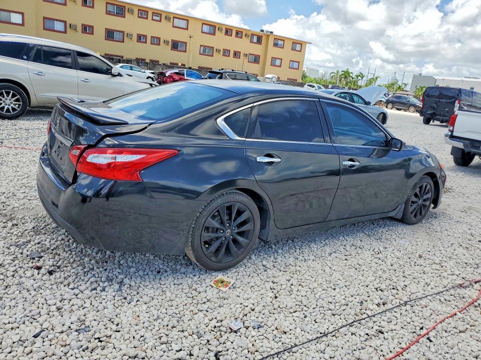 2017 Nissan Altima მანქანა იყიდება აუქციონზე, vin: 1N4AL3AP8HC243533, აუქციონის ნომერი: 64587456