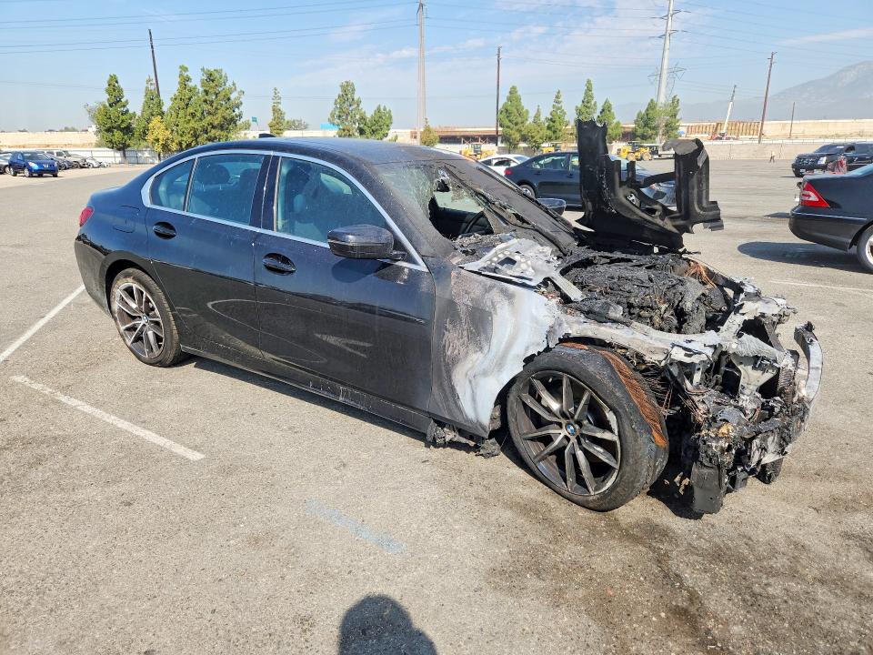 63909966 :رقم المزاد ، 3MW5P9J06M8B78797 vin ، 2021 Bmw 330xe مزاد بيع