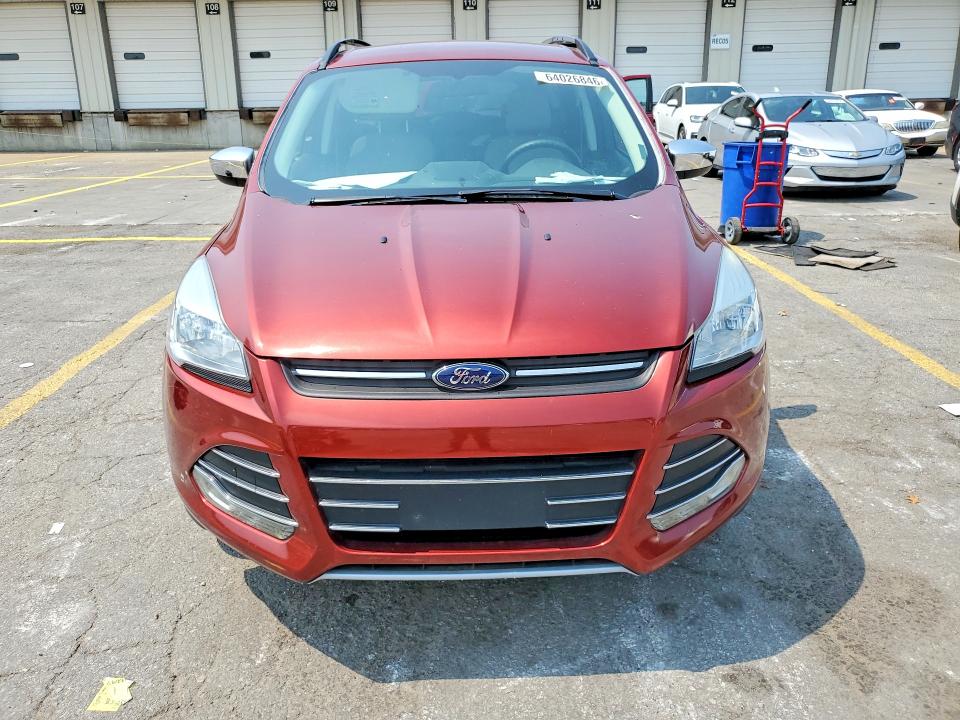 64026846 :رقم المزاد ، 1FMCU9GXXFUA06829 vin ، 2015 Ford Escape مزاد بيع
