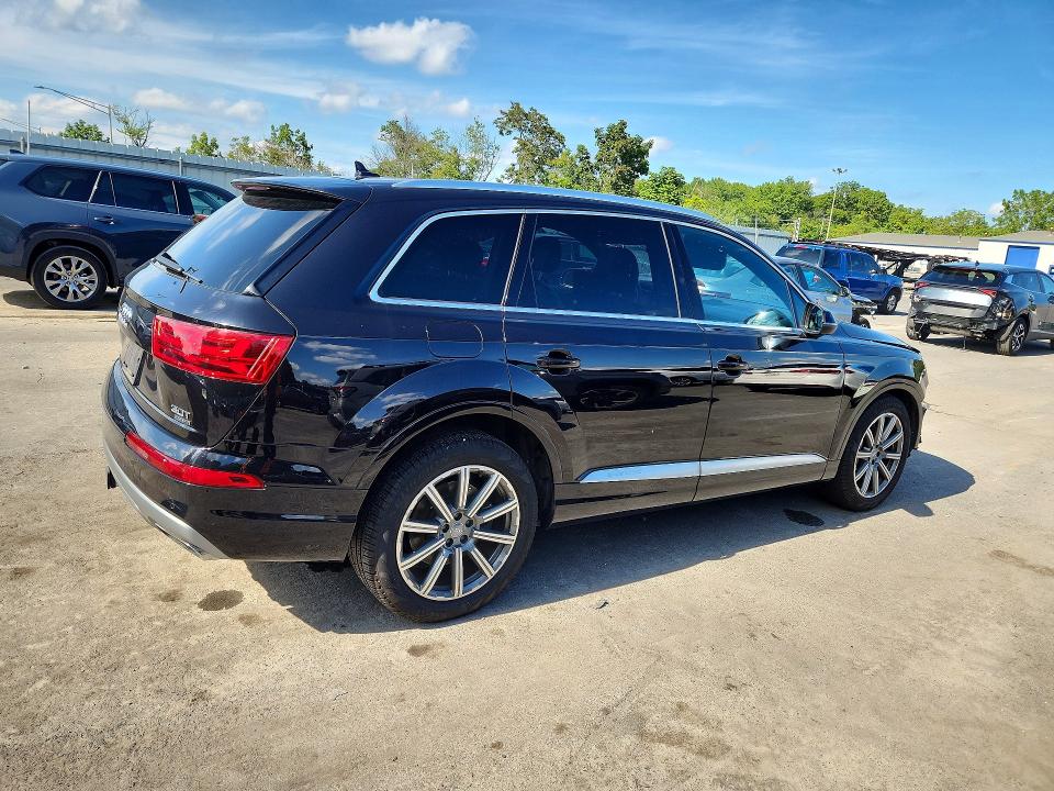 Aukcja sprzedaży 2018 Audi Q7, vin: WA1VAAF7XJD050941, numer aukcji: 64947086
