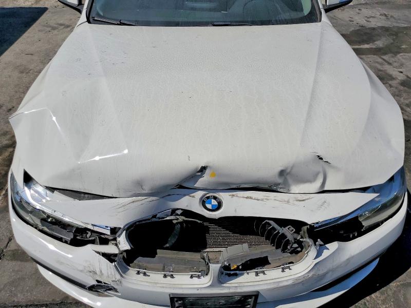 2017 Bmw 320 მანქანა იყიდება აუქციონზე, vin: WBA8A9C50HK619917, აუქციონის ნომერი: 64660366
