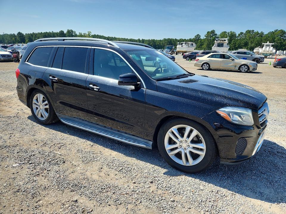 65117846 :رقم المزاد ، 4JGDF6EE4HA797720 vin ، 2017 Mercedes-benz Gls مزاد بيع