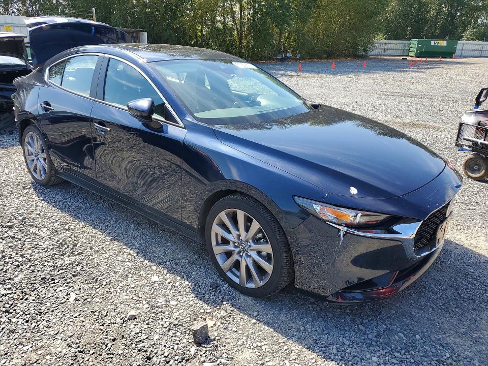 67352616 :رقم المزاد ، 3MZBPACM3PM381369 vin ، 2023 Mazda 3 مزاد بيع
