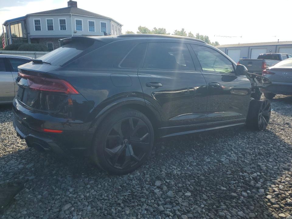 64830846 :رقم المزاد ، WU1ARBF11MD037680 vin ، 2021 Audi Rs Q8 مزاد بيع