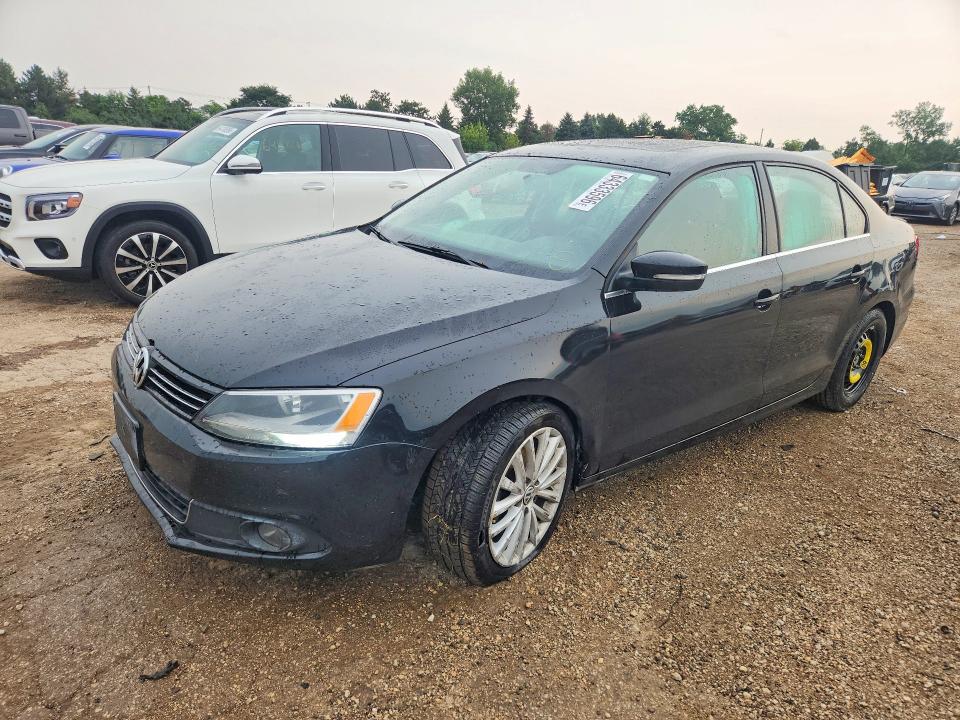 64333596 :رقم المزاد ، 3VWLL7AJ2EM404620 vin ، 2014 Volkswagen Jetta مزاد بيع