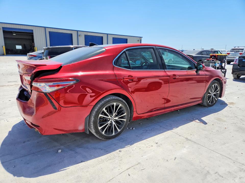 Auction sale of the 2019 Toyota Camry, vin: 4T1B61HK3KU171318, lot number: 65125846