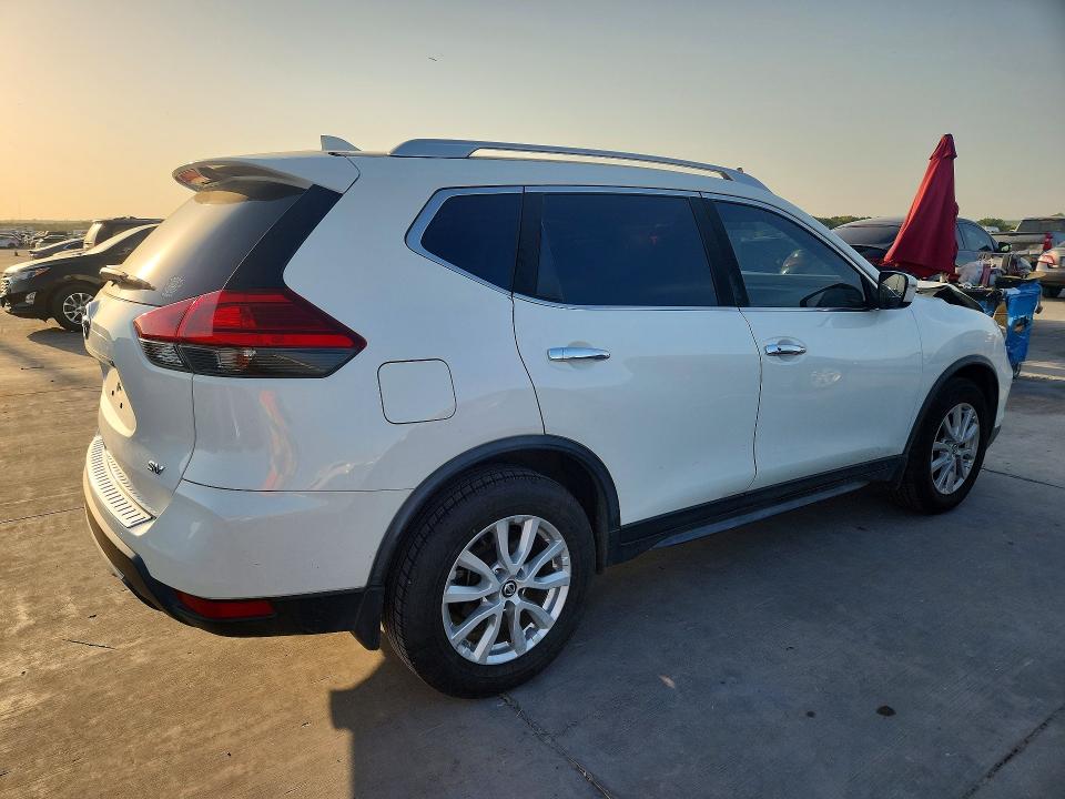 64019466 :رقم المزاد ، JN8AT2MT6HW144810 vin ، 2017 Nissan Rogue مزاد بيع