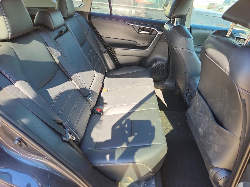 Продажа на аукционе авто 2019 Toyota Rav4, vin: 2T3R1RFV9KW066816, номер лота: 64992986