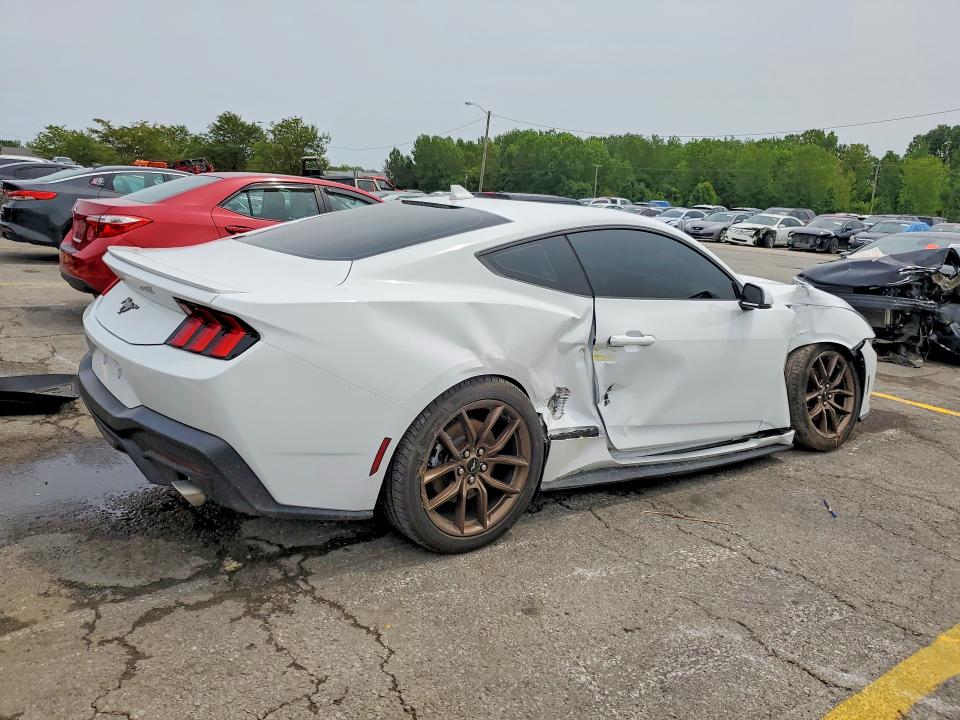 Продажа на аукционе авто 2025 Ford Mustang, vin: 1FA6P8TH0S5109057, номер лота: 64905686