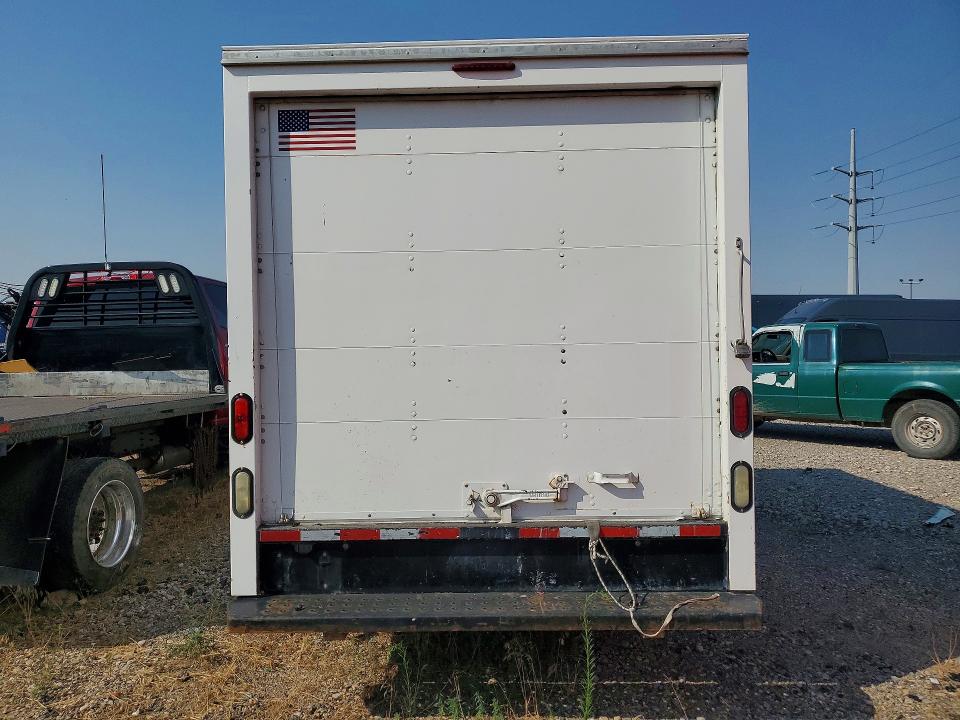 58158136 :رقم المزاد ، 1GD072CF8F1181211 vin ، 2015 Gmc Savana مزاد بيع