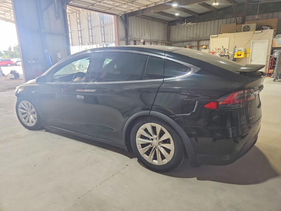Продаж на аукціоні авто 2017 Tesla Model X, vin: 5YJXCDE26HF038272, номер лоту: 65201836