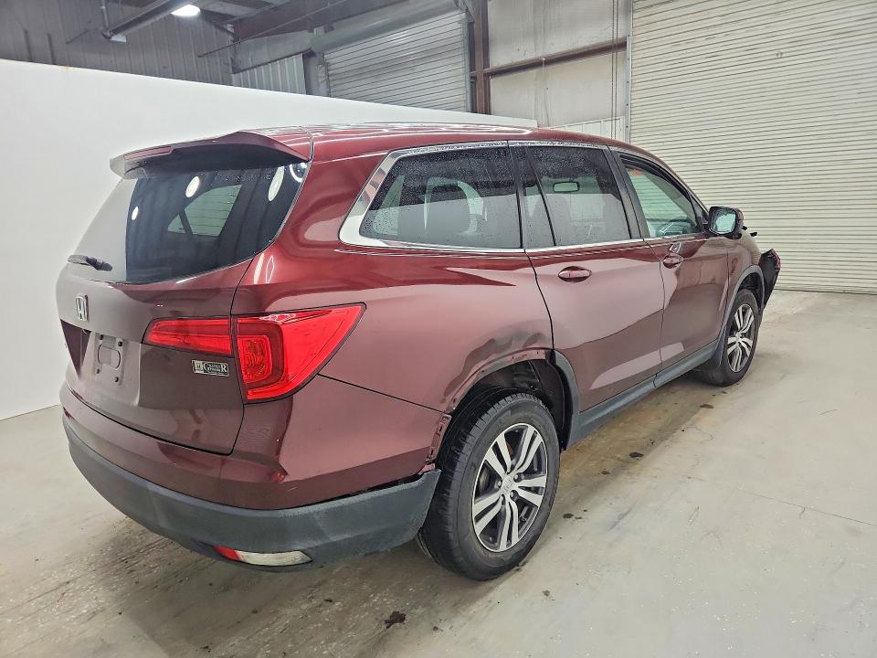 65881326 :رقم المزاد ، 5FNYF5H55JB003980 vin ، 2018 Honda Pilot مزاد بيع