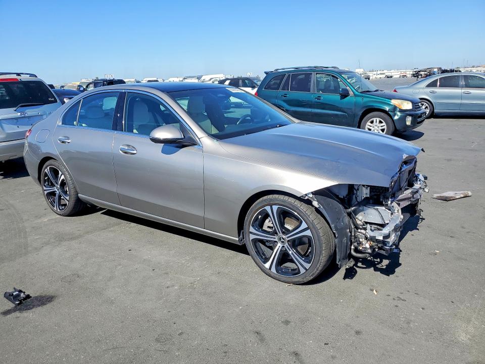 63392456 :رقم المزاد ، W1KAF4GB7RR226116 vin ، 2024 Mercedes-benz C مزاد بيع