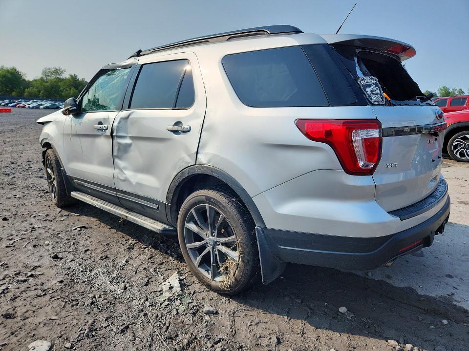 64551976 :رقم المزاد ، 1FM5K8DH1JGC52617 vin ، 2018 Ford Explorer مزاد بيع