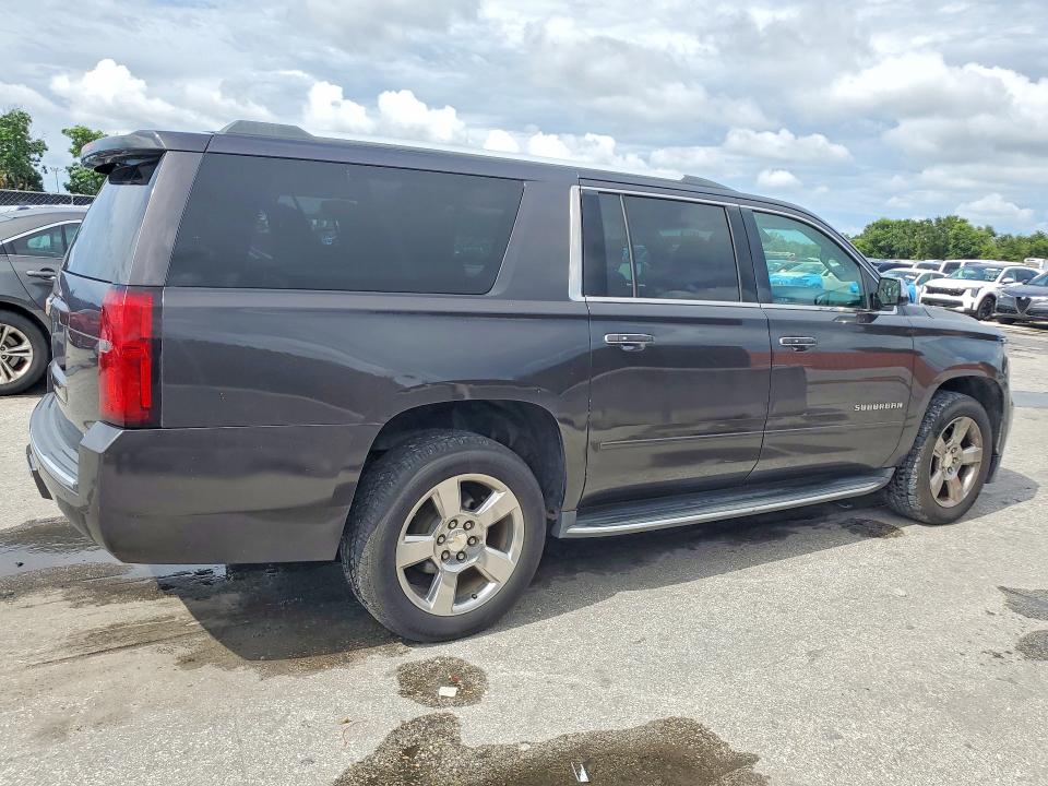 2017 Chevrolet Suburban მანქანა იყიდება აუქციონზე, vin: 1GNSKJKC9HR149313, აუქციონის ნომერი: 64449986