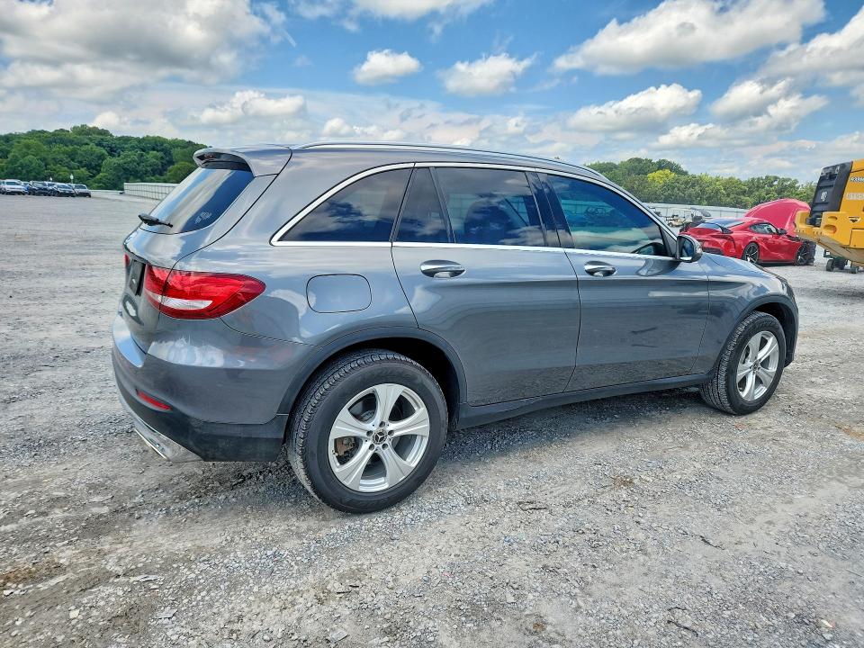 63558816 :رقم المزاد ، WDC0G4JB1JV018167 vin ، 2018 Mercedes-benz Glc مزاد بيع