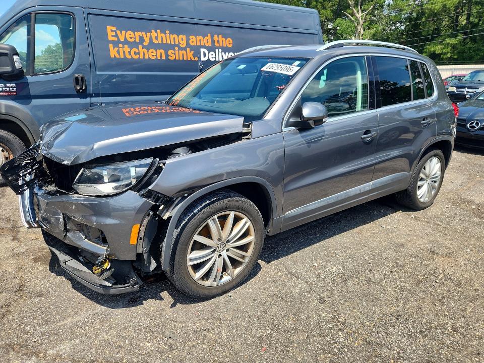 66295096 :رقم المزاد ، WVGAV3AX6EW622962 vin ، 2014 Volkswagen Tiguan مزاد بيع