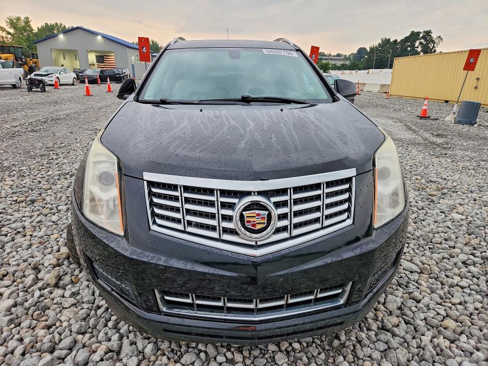 64552756 :رقم المزاد ، 3GYFNBE39FS575462 vin ، 2015 Cadillac Srx مزاد بيع