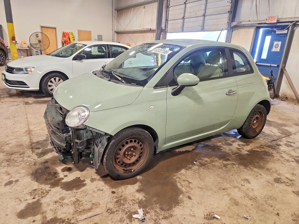 63737186 :رقم المزاد ، 3C3CFFAR5DT528609 vin ، 2013 Fiat 500 مزاد بيع