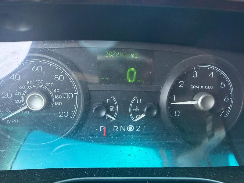 65960506 :رقم المزاد ، 2L1FM88W09X605721 vin ، 2009 Lincoln Town Car مزاد بيع