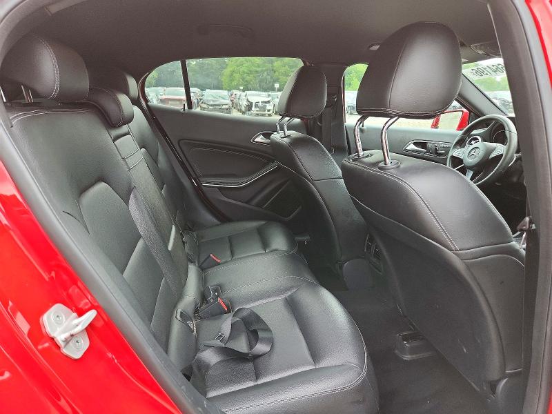 64664196 :رقم المزاد ، WDCTG4EBXHJ339181 vin ، 2017 Mercedes-benz Gla مزاد بيع
