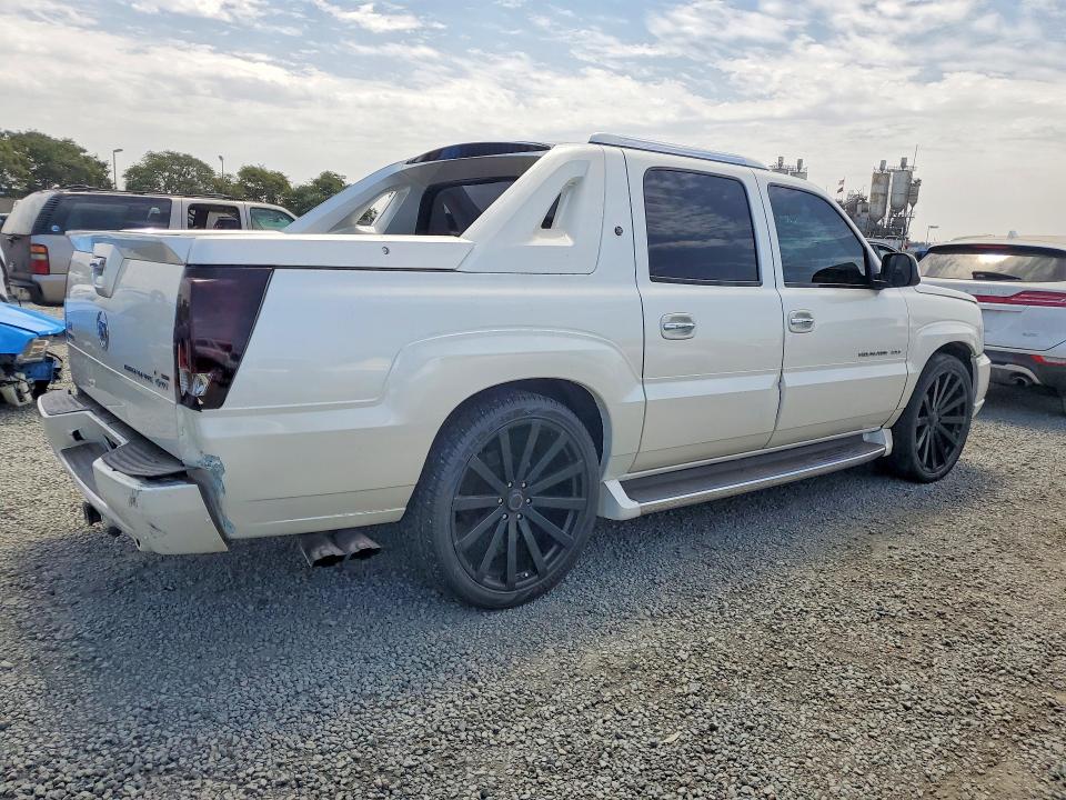 2004 Cadillac Escalade მანქანა იყიდება აუქციონზე, vin: 3GYEK62NX4G195533, აუქციონის ნომერი: 62971196