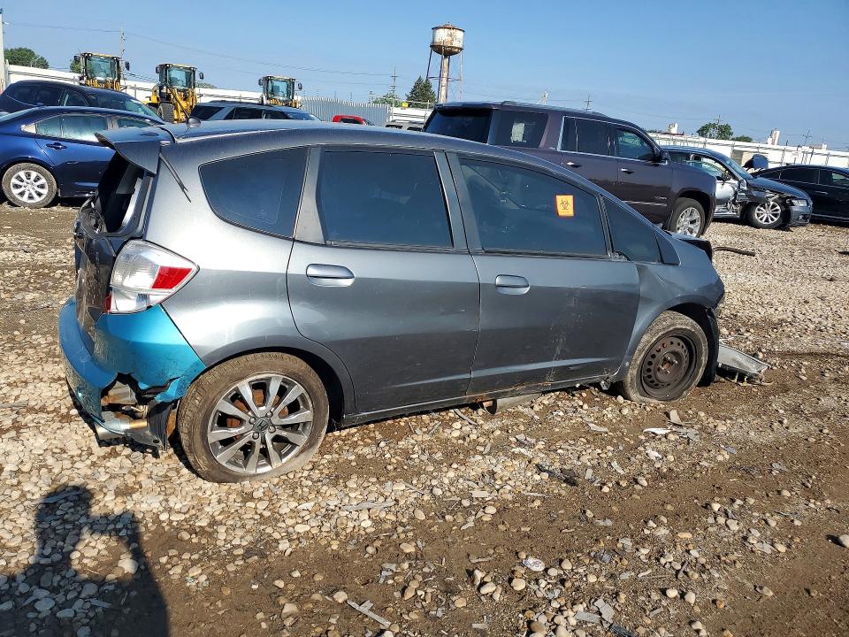 Продажа на аукционе авто 2013 Honda Fit, vin: JHMGE8H6XDC015695, номер лота: 63844616