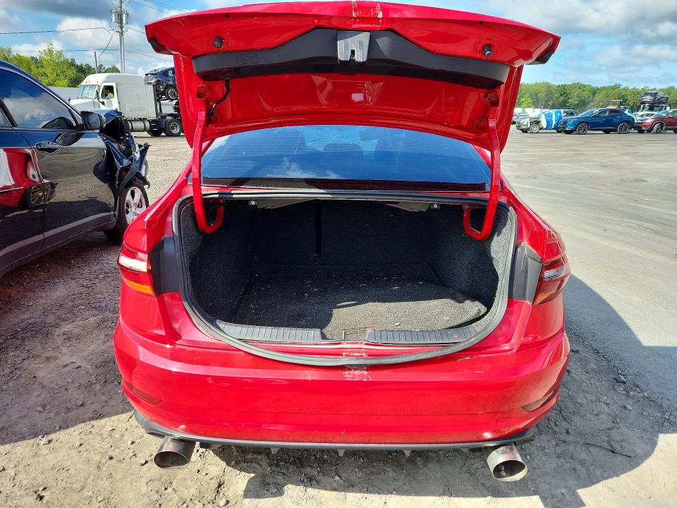 66083136 :رقم المزاد ، 3VW6T7BU8KM165379 vin ، 2019 Volkswagen Jetta مزاد بيع
