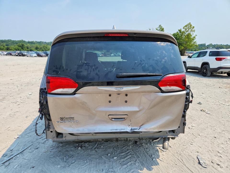 Продажа на аукционе авто 2017 Chrysler Pacifica, vin: 2C4RC1BG8HR608106, номер лота: 63756546