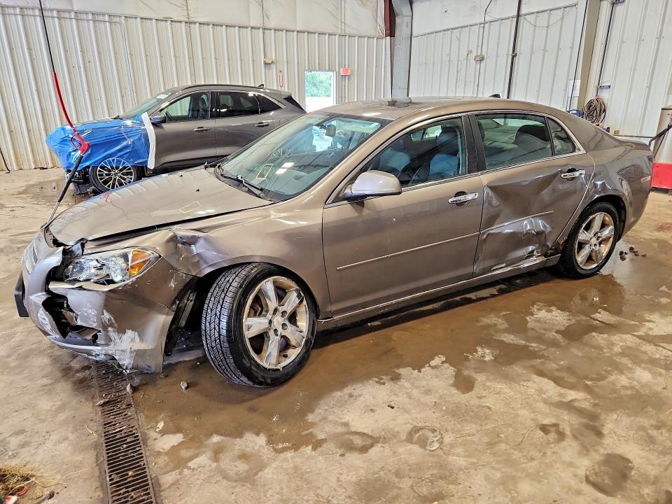 64753696 :رقم المزاد ، 1G1ZD5E07CF314319 vin ، 2012 Chevrolet Malibu مزاد بيع