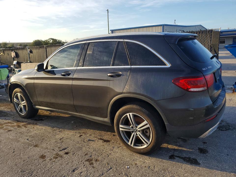 64260136 :رقم المزاد ، W1N0G8DB4LF779273 vin ، 2020 Mercedes-benz Glc مزاد بيع