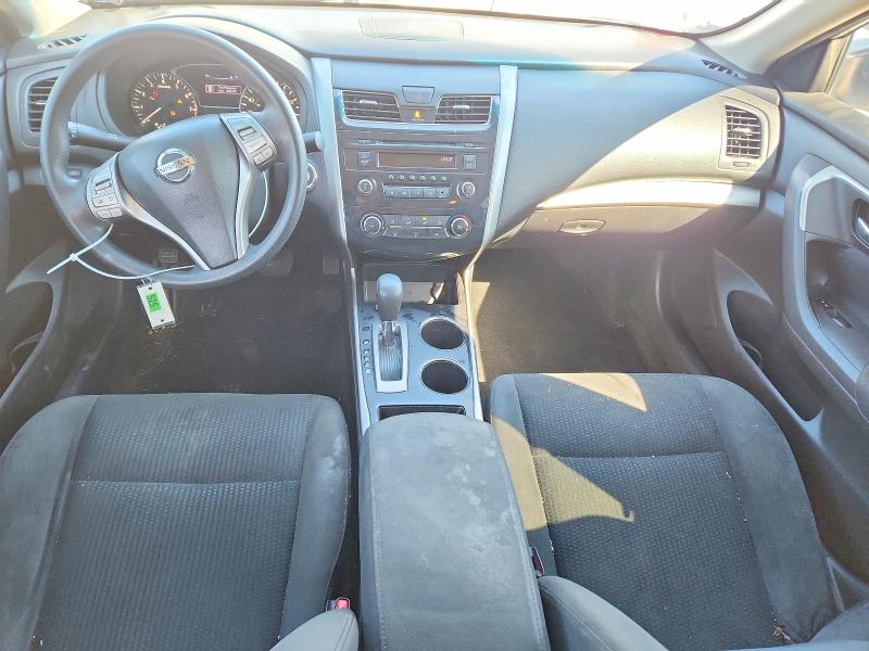 2015 Nissan Altima მანქანა იყიდება აუქციონზე, vin: 1N4AL3AP2FN335240, აუქციონის ნომერი: 64375926