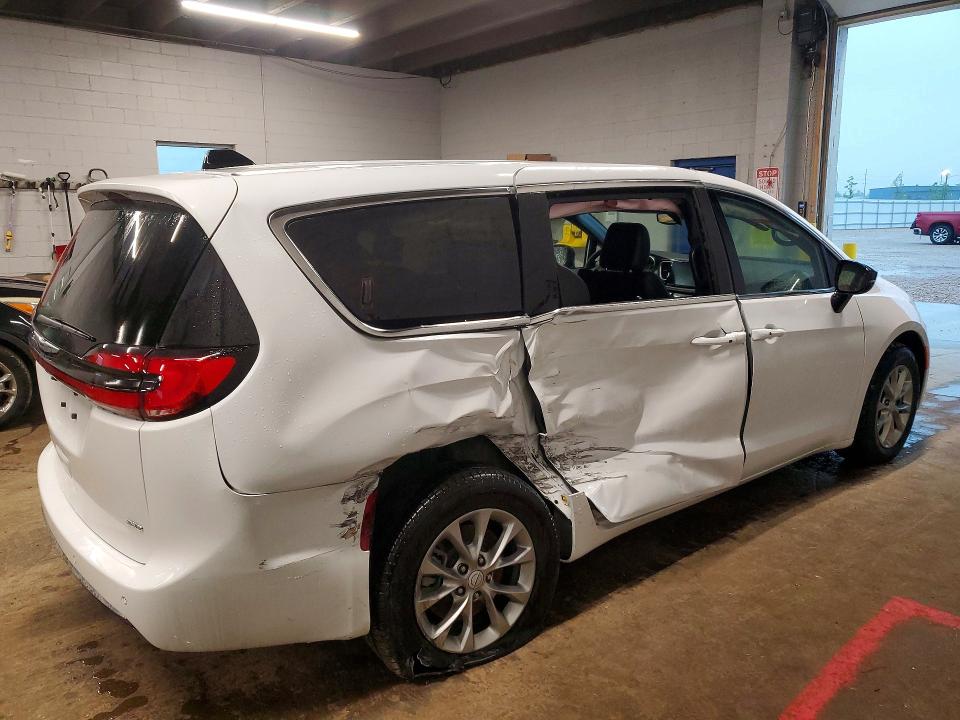 65147226 :رقم المزاد ، 2C4RC3BG6TR174384 vin ، 2026 Chrysler Pacifica مزاد بيع