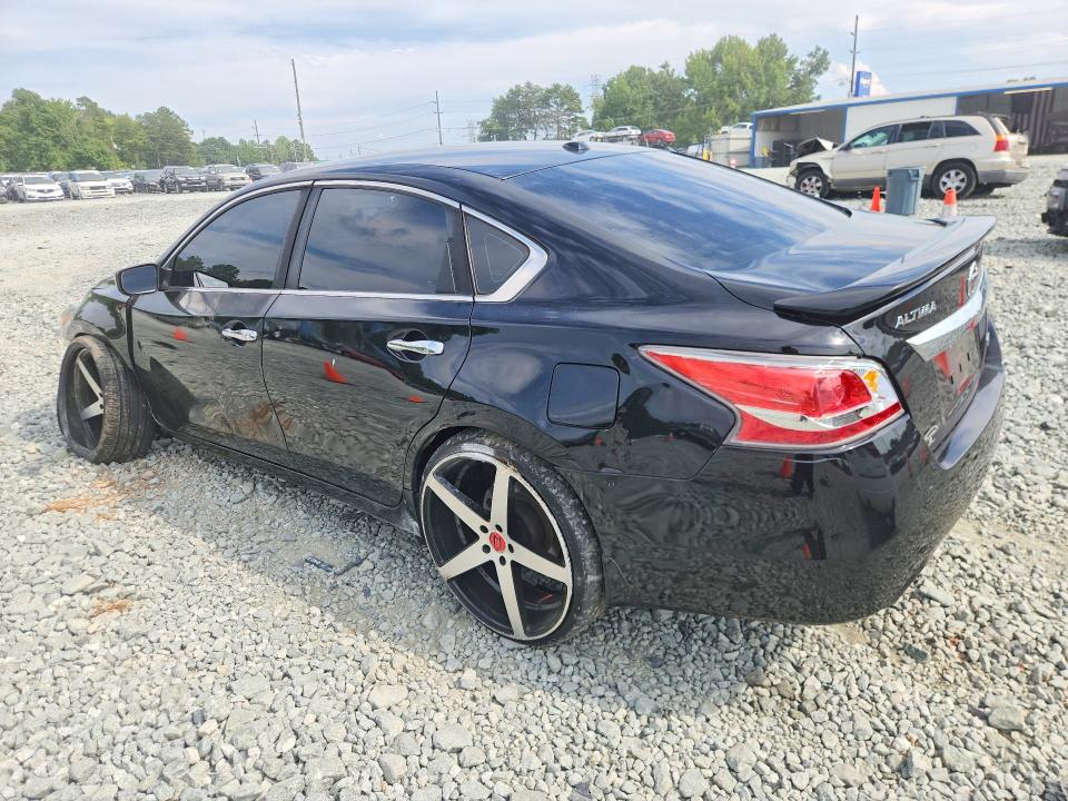 2015 Nissan Altima მანქანა იყიდება აუქციონზე, vin: 1N4AL3AP4FC591701, აუქციონის ნომერი: 67191566