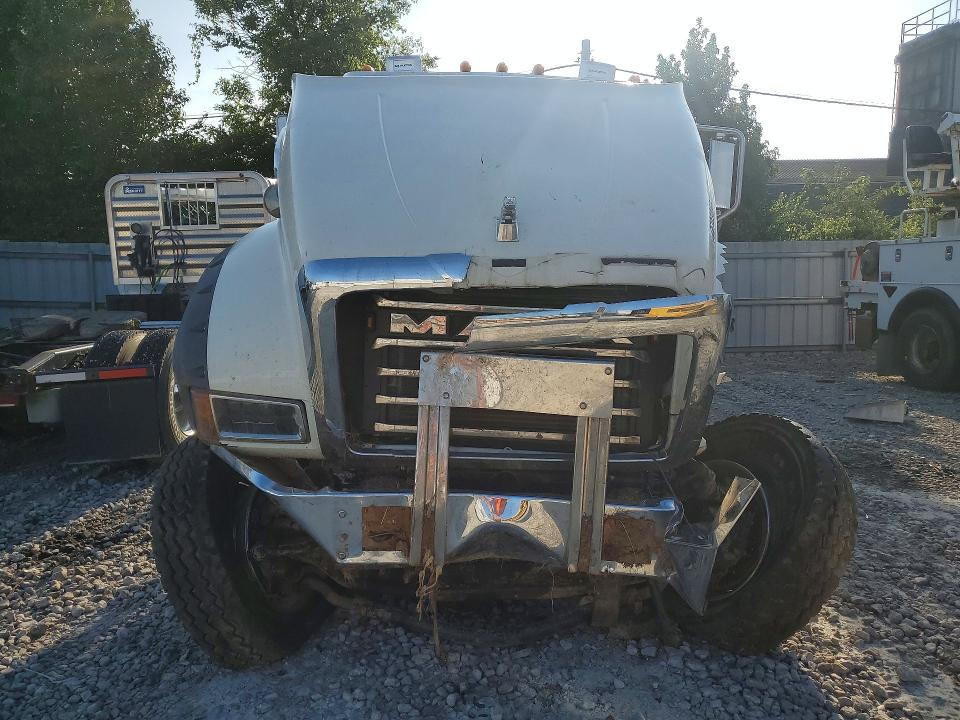 65283036 :رقم المزاد ، 1M2GR4NC6RM004974 vin ، 2024 Mack Granite مزاد بيع