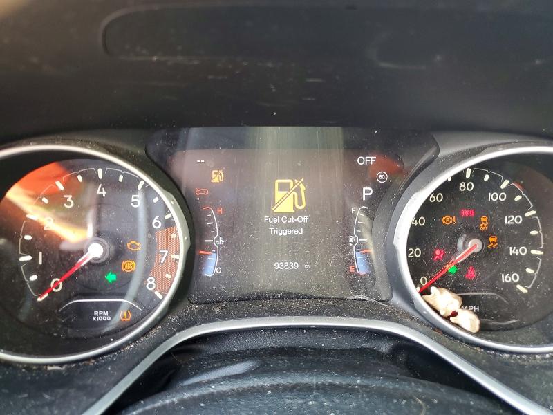 63827396 :رقم المزاد ، 3C4NJDBB9JT167843 vin ، 2018 Jeep Compass مزاد بيع