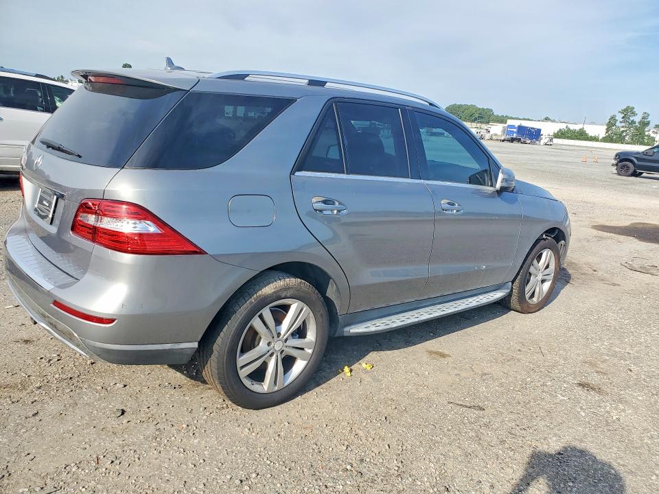 2014 Mercedes-benz Ml მანქანა იყიდება აუქციონზე, vin: 4JGDA5JB0EA290863, აუქციონის ნომერი: 65999106