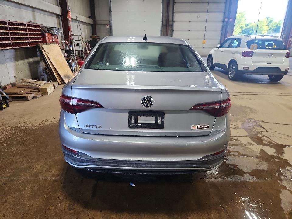63505456 :رقم المزاد ، 3VW5M7BU2RM037285 vin ، 2024 Volkswagen Jetta مزاد بيع