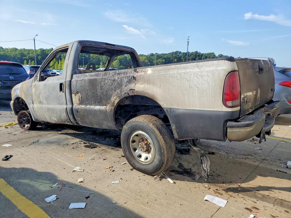 67101766 :رقم المزاد ، 1FTNF21L03ED31533 vin ، 2003 Ford F250 مزاد بيع