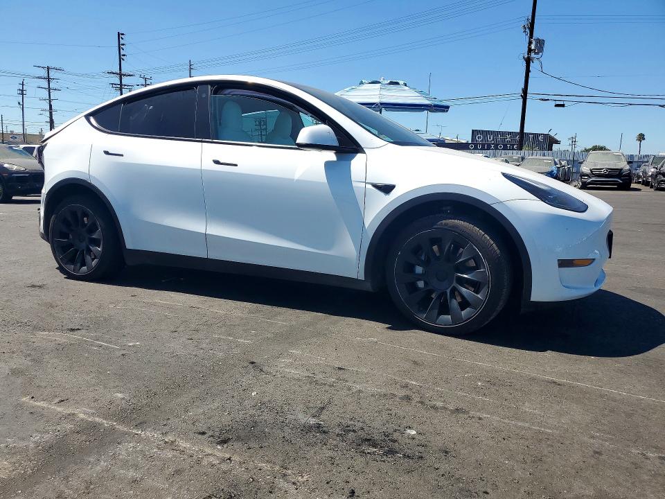 Продажа на аукционе авто 2023 Tesla Model Y, vin: 7SAYGDEE9PF621925, номер лота: 65404546