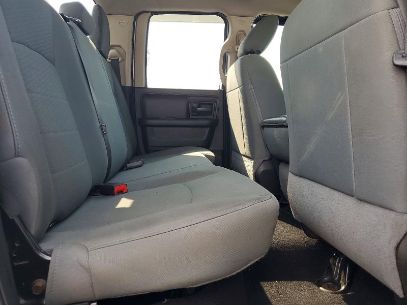 64104206 :رقم المزاد ، 1C6RR7FG0JS185996 vin ، 2018 Ram 1500 مزاد بيع