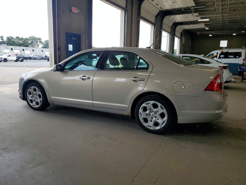 64489876 :رقم المزاد ، 3FAHP0HA2AR145074 vin ، 2010 Ford Fusion مزاد بيع