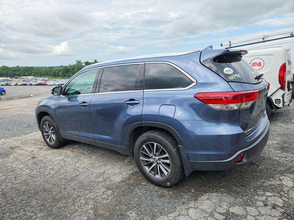 Продажа на аукционе авто 2019 Toyota Highlander, vin: 5TDJZRFH5KS944033, номер лота: 65202456