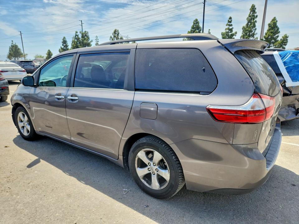 Aukcja sprzedaży 2017 Toyota Sienna, vin: 5TDYZ3DC4HS794850, numer aukcji: 65538036