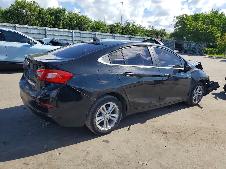 64356886 :رقم المزاد ، 1G1BE5SM0J7184526 vin ، 2018 Chevrolet Cruze مزاد بيع