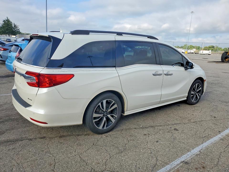Продажа на аукционе авто 2018 Honda Odyssey, vin: 5FNRL6H93JB047644, номер лота: 63380876