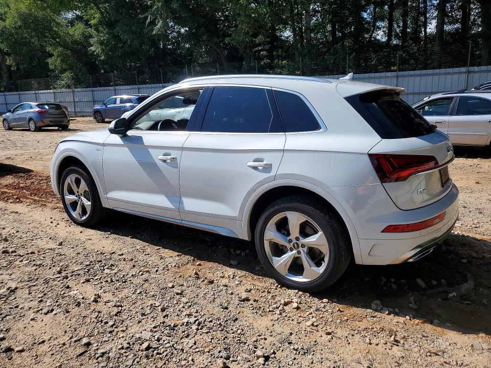 64242256 :رقم المزاد ، WA1EAAFYXP2165990 vin ، 2023 Audi Q5 مزاد بيع